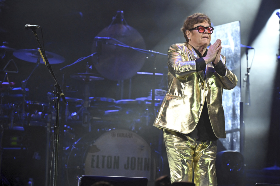 Elton John hospitalized in France after suffering a fall