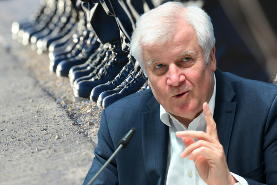 Bundesinnenminister Horst Seehofer (70, CSU) nimmt die Entwicklung ernst.