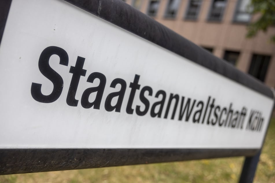 Die Staatsanwaltschaft Köln ermittelt gegen mehrere Verdächtige. (Symbolbild)