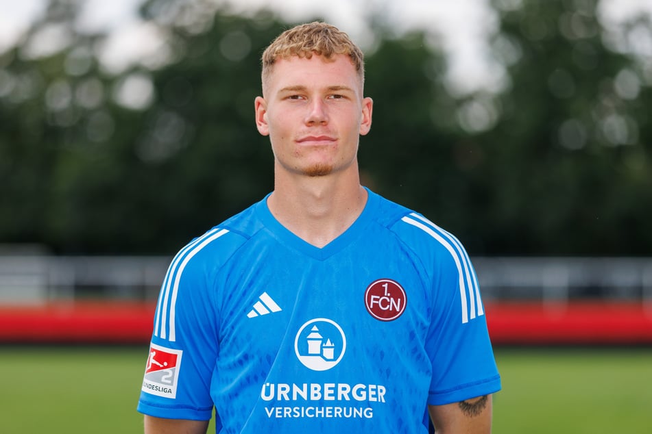 Jan Reichert (22) spielt normalerweise in der Regionalliga, erhielt erst kürzlich seinen ersten Einsatz in der 2. Bundesliga - und darf jetzt zur Nationalmannschaft reisen.