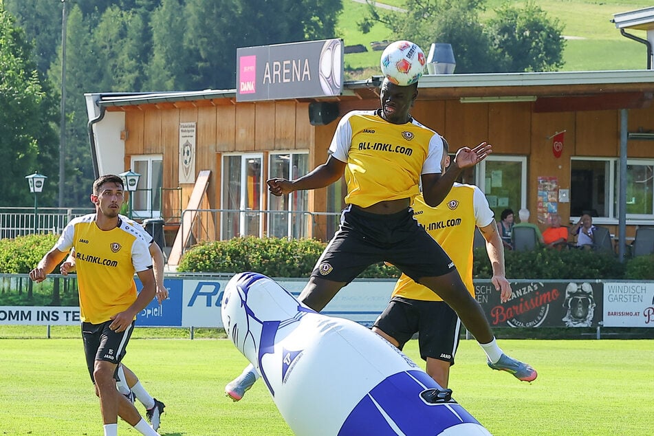 Zweikampfstark und sprunggewaltig: Bei Dynamo will Kofi Amoako (20) den nächsten Schritt machen.