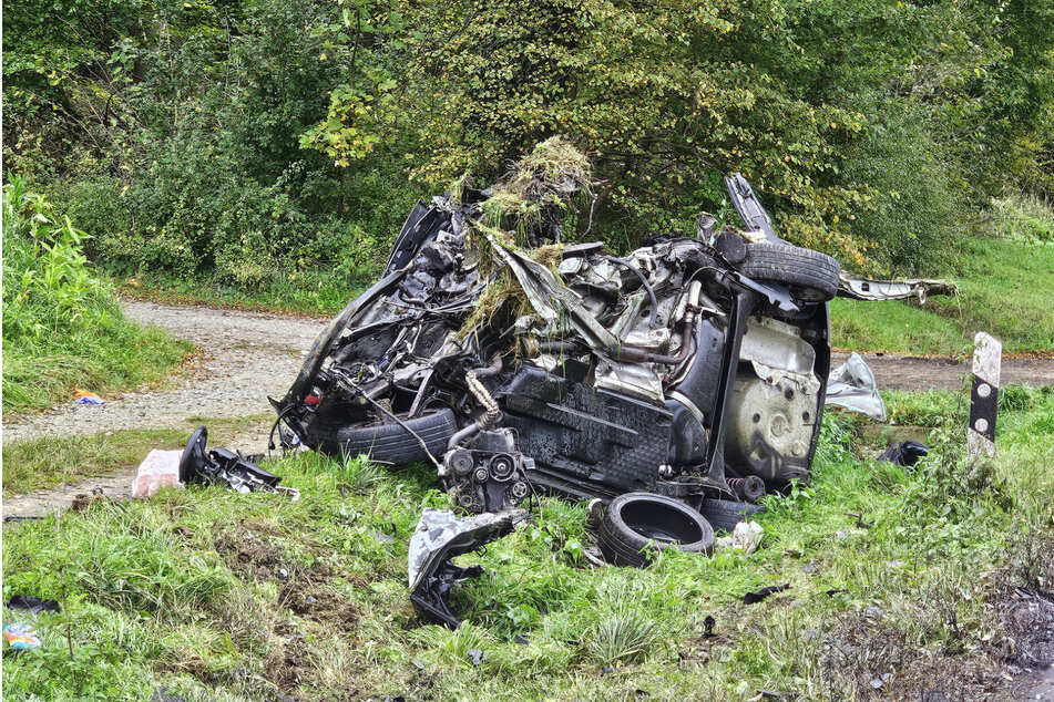 Für den Fahrer eines VW Polos kam jede Hilfe zu spät.