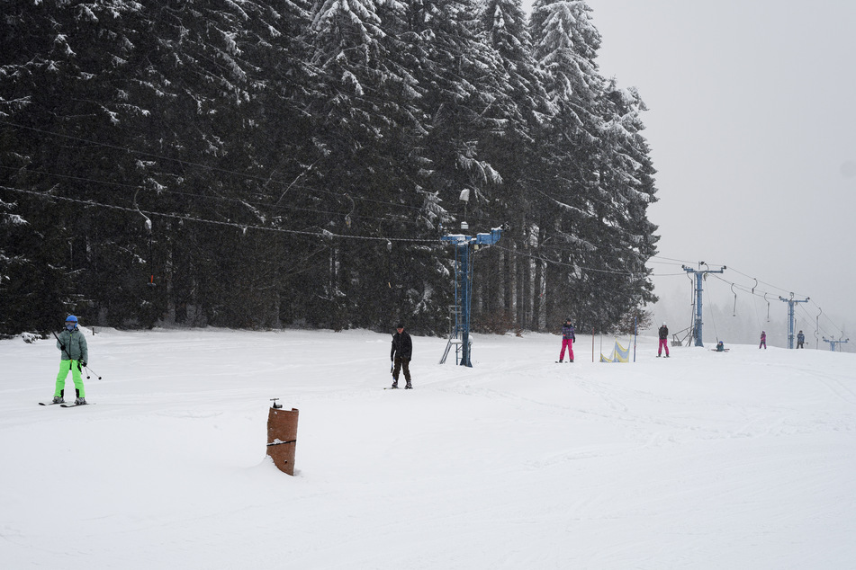 Auch in Masserberg lockte das Winterwetter zahlreiche Schneebegeisterte in die verschneite Natur.