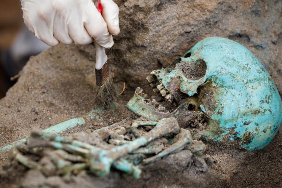 Mehr als 2000 grüne Tote entdeckt! Einzigartiger Friedhof mit vielen Geheimnissen