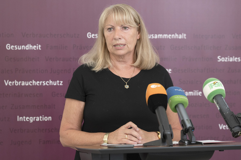 Sozialministerin Petra Köpping (65, SPD) weist Korruptionsvorwürfe zurück. Von ihrem Staatssekretär hat sie sich dennoch getrennt.
