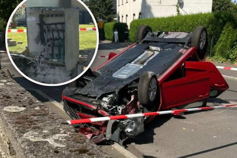 Heftiger Unfall in Leipzig: Auto zerstört Stromkasten und überschlägt sich