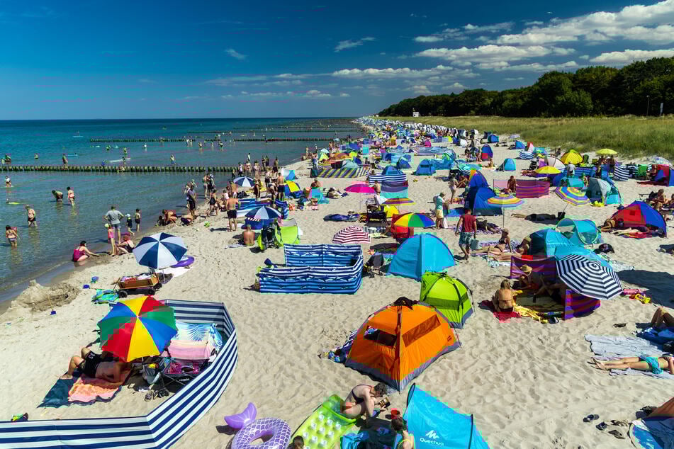 Jahr für Jahr zieht die Ostsee Millionen Erholungssuchende an, um dort ihren Sommerurlaub zu verbringen. (Archivfoto)
