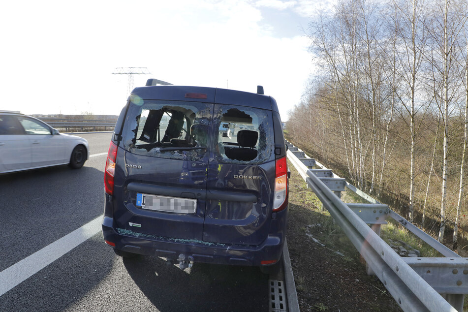 Die Dacia-Fahrerin erlitt bei dem Unfall leichte Verletzungen.