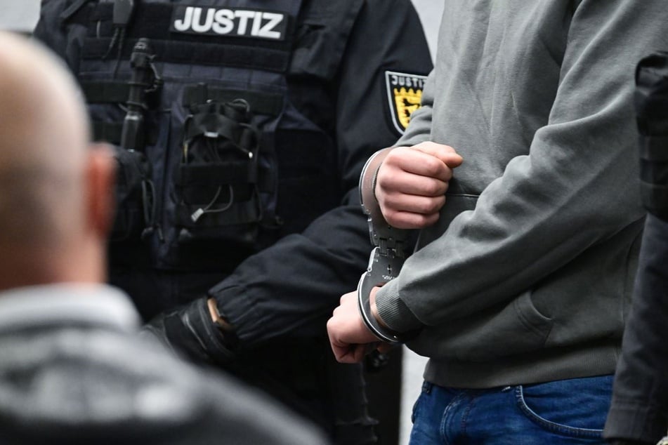 Im Ludwigsburger Autorennen-Prozess brechen zwei angeklagte mutmaßliche Raser ihr Schweigen.