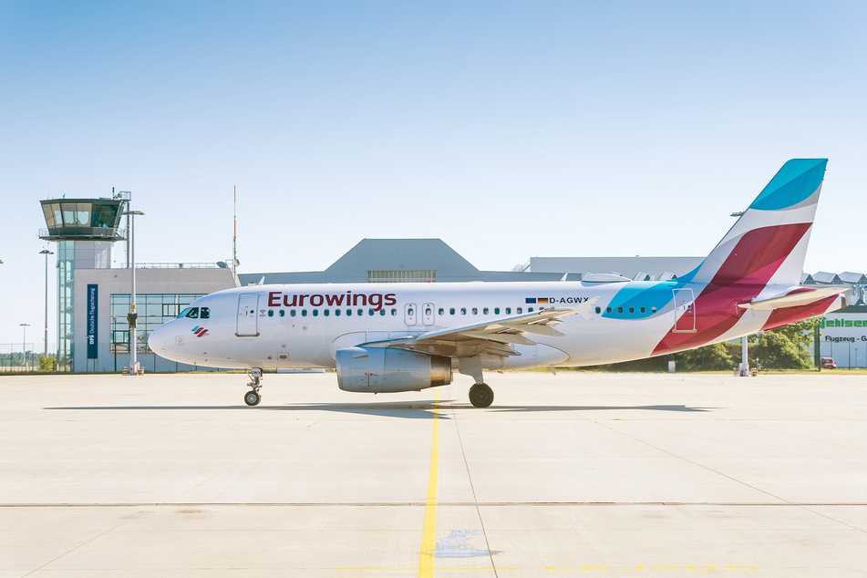 Eurowings fliegt am morgigen Freitag zweimal nach Düsseldorf und einmal nach Mallorca. Auch in die Niederlande und die Schweiz heben Maschinen ab.