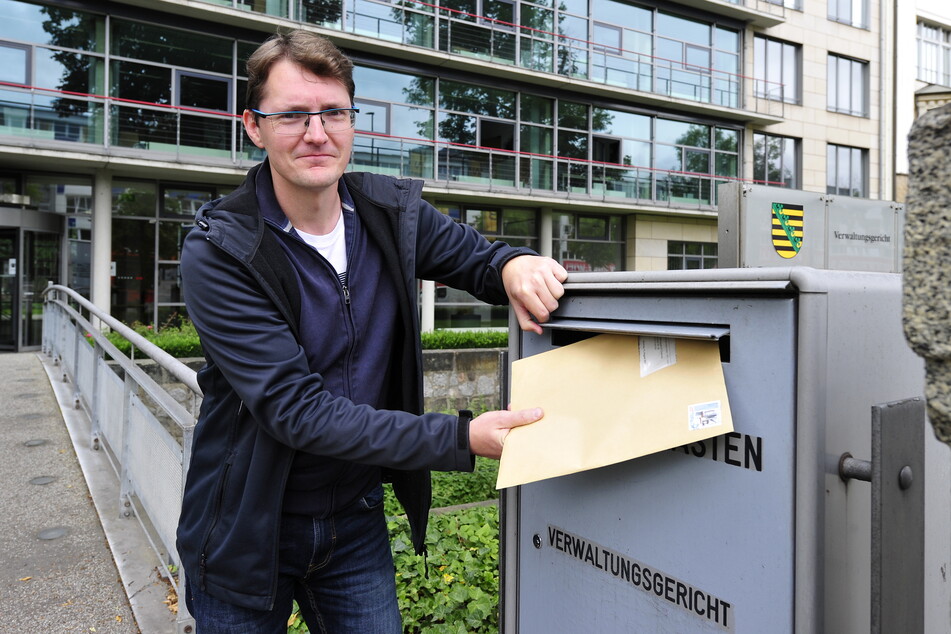 Jetzt gibt's kein zurück: Andreas Schmieder (39), Koordinator der Bürgerplattform Chemnitz Süd-Ost, wirft beim Verwaltungsgericht eine Klage gegen die Stadt Chemnitz ein.