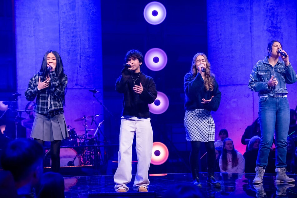 Jamie (14, v.l.), Fabio (15), Ella (14) und Sarah (15) treten gegeneinander an.