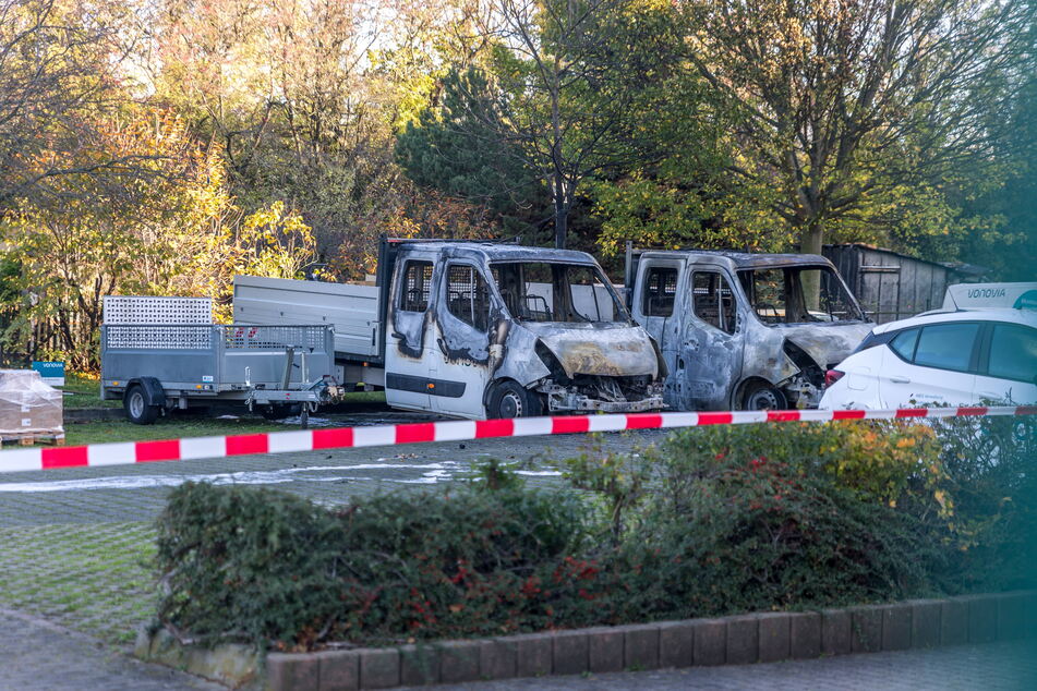 Auf den Fuhrpark des Großvermieters Vonovia ist am Dienstag in Leipzig ein Brandanschlag verübt worden. Elf Fahrzeuge wurden zerstört.