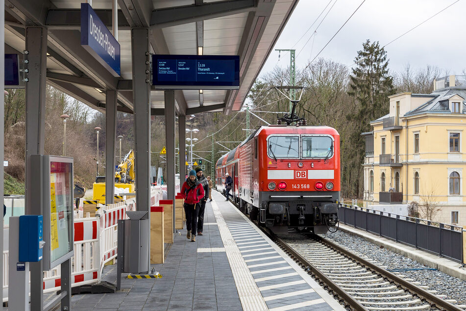 Der Bahnhof Dresden-Plauen wurde umfangreich erneuert. Jetzt können wieder Züge anhalten.