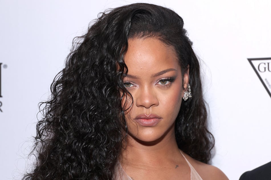 Rihanna (pictured) may have caught some shade from supermodel Naomi Campbell and stylist Law Roach after she seemingly snubbed the two during New York Fashion Week.