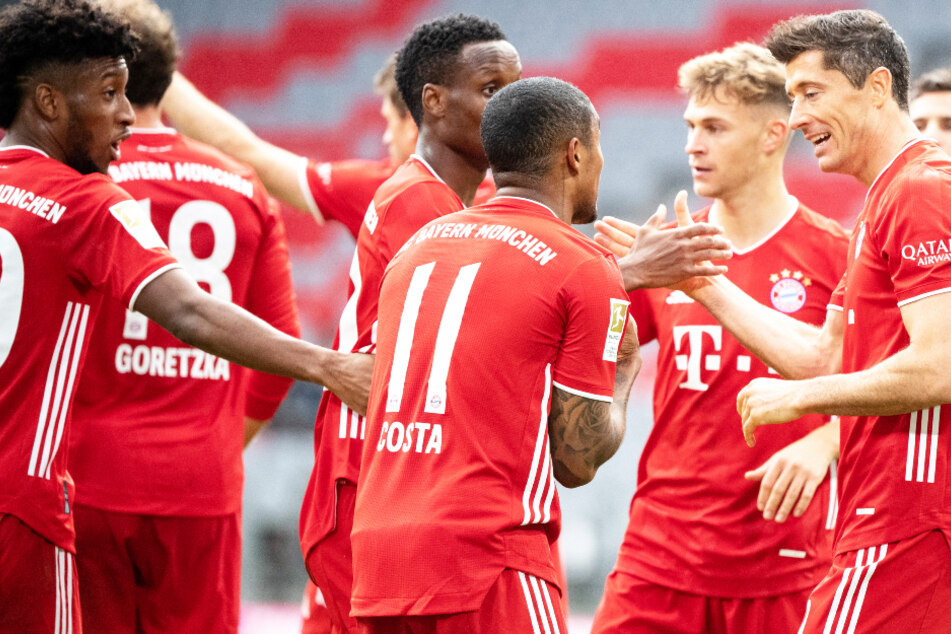 Joshua Kimmich (26, 2.v.r.) will künftig selbst über seine Verträge verhandeln. Kommt es zeitnah zu einer Einigung mit dem FC Bayern München?