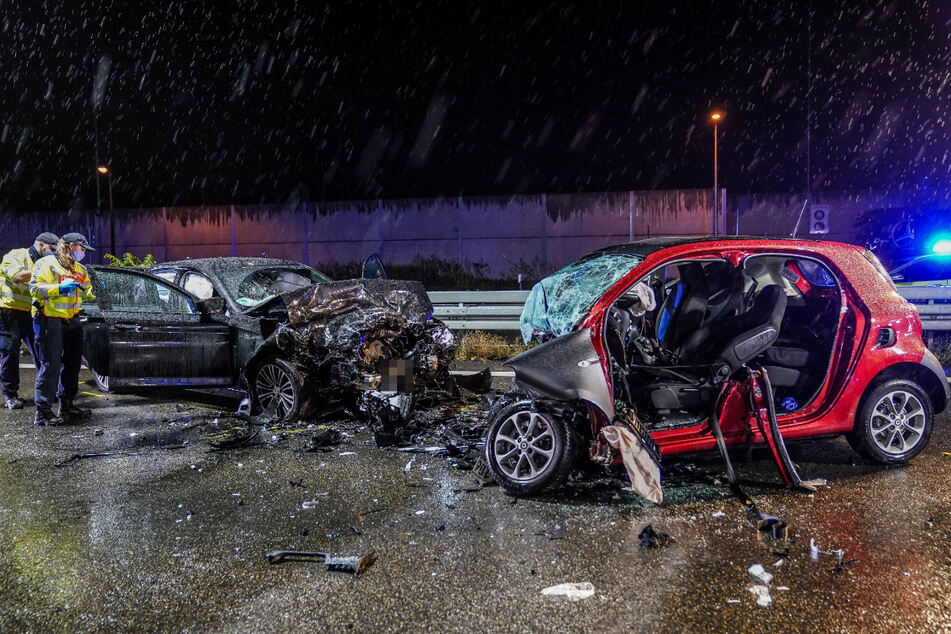 Die Unfallstelle in der Nacht.