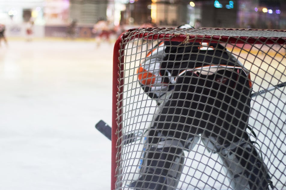 Vor der Heim-WM im Eishockey steht noch nicht fest, wo der Deutschland-Wettkampf ausgetragen werden soll.