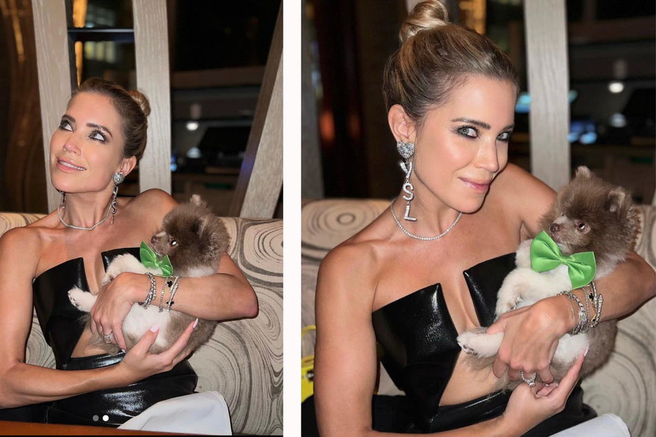 Sylvie Meis kuschelt mit dem Pomeranian Pomsky "Karlito".