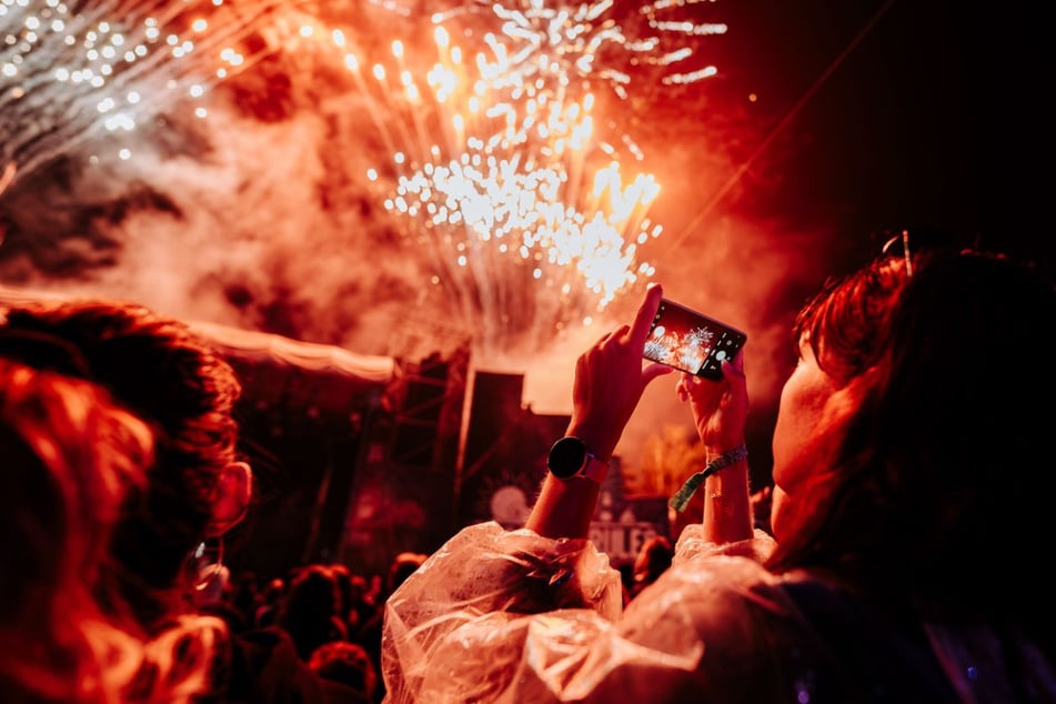 Erlebt ein Festival der Extraklasse mit krassen Acts, toller Musik und der besten Stimmung.