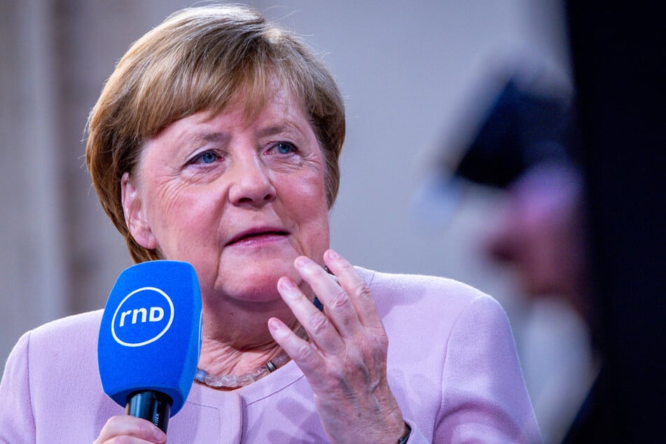 Altkanzlerin Angela Merkel (70, CDU) beantwortet bei einer Gesprächsrunde in Schwerin die Fragen von Bürgern.