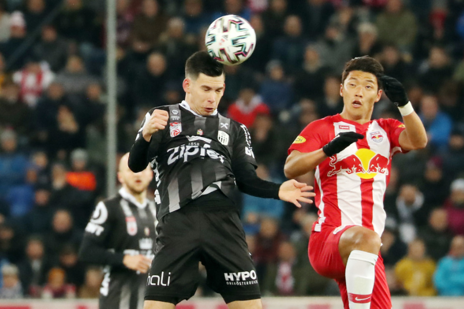 Peter Michorl (links) könnte bald im HSV-Trikot spielen. (Archivbild)