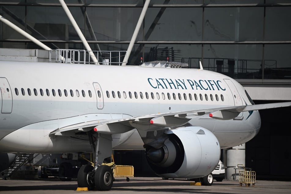 Viaje se convierte en pesadilla: pasajeros atrapados 28 horas en avión