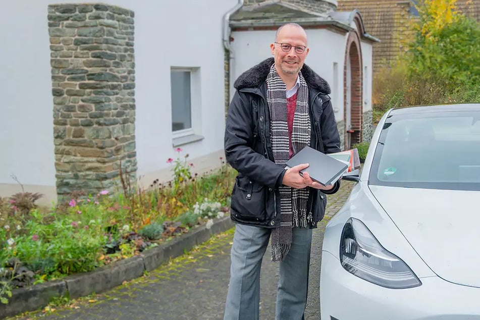 Dirk Riemer vom ratiomat Küchenstudio in Leipzig kommt direkt zu Euch nach Hause.