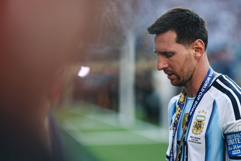 After a heartbreaking defeat in the 2026 World Cup with Argentina, Lionel Messi is returning to the soccer field for training with Inter Miami.