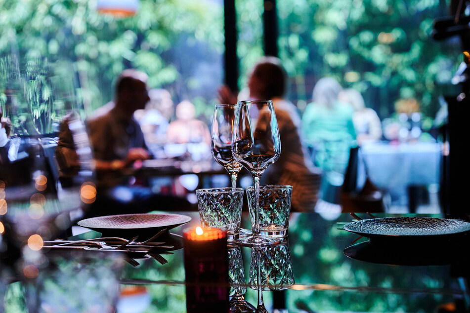 Bei einer Inzidenz unter 35 sind für Besuche in Cafés oder Restaurants keine Tests mehr nötig.