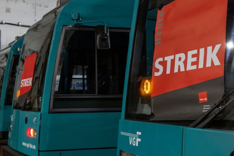 In mehreren Städten in Hessen wird gestreikt. (Symbolbild)