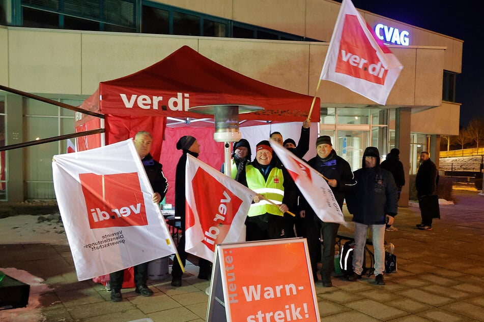 Die Beschäftigten der CVAG legten am Montag ihre Arbeit nieder.