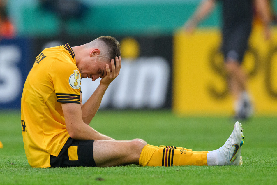 Dennis Borkowski zeigt sich nach der 0:1 Niederlage gegen den VfB Stuttgart enttäuscht.