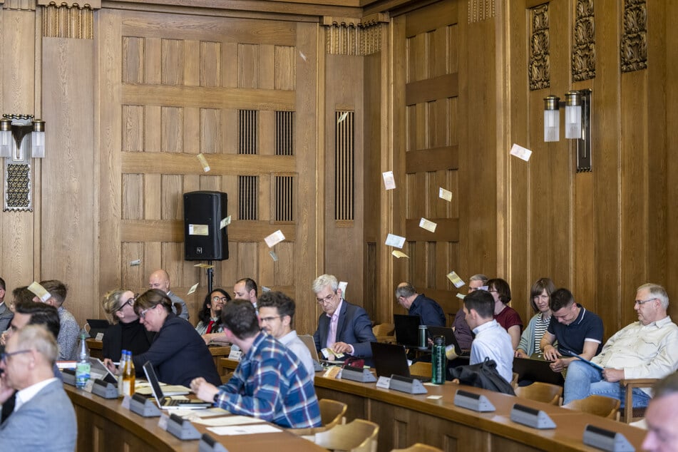 Während der Sitzung regnete es "Blüten" in den Stavo-Saal.
