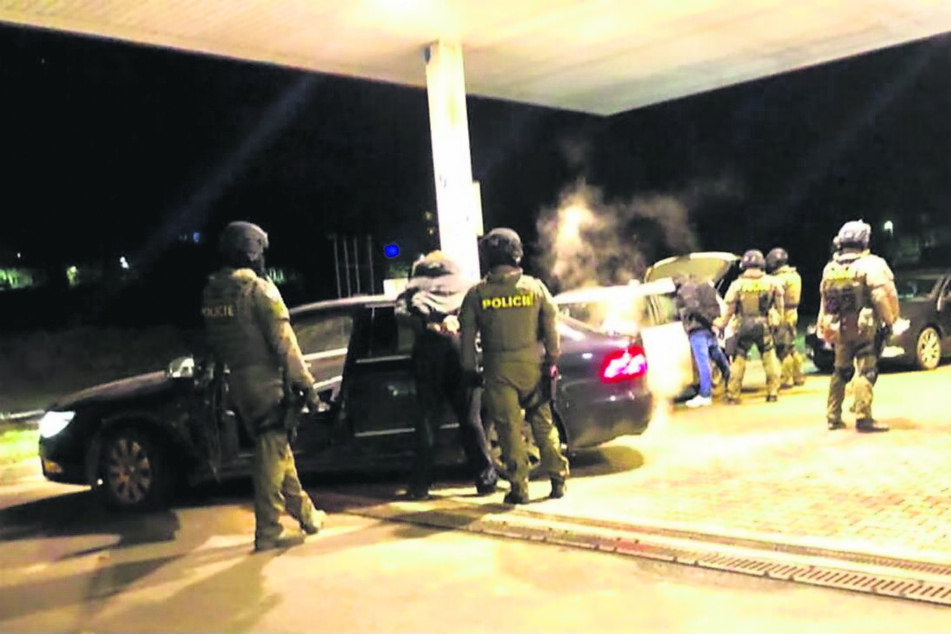 In Zusammenarbeit mit der Polizei in Tschechien gelang den sächsischen Beamten ein Schlag gegen die Auto-Banden!