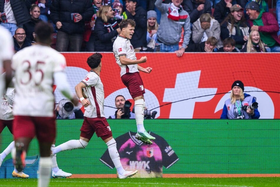 Augsburg freut sich über das 2:1.
