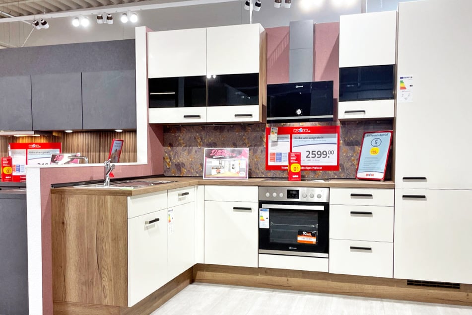 ROLLER räumt aus! Jetzt 30 Prozent Rabatt im Möbel-Abverkauf sichern