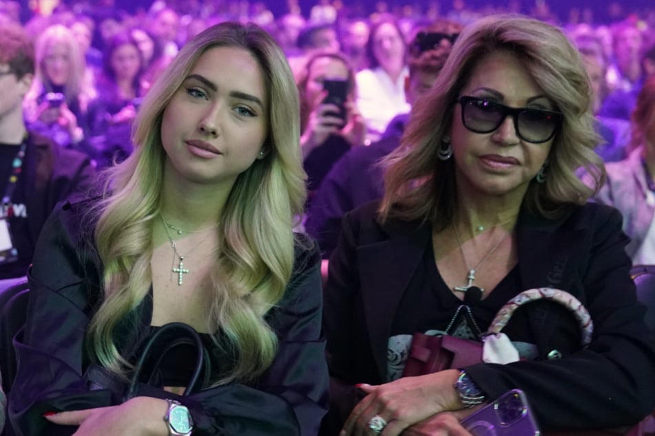 Carmen Geiss: Carmen Geiss im Mama-Glück: So süß gratuliert sie Tochter Shania zum Geburtstag
