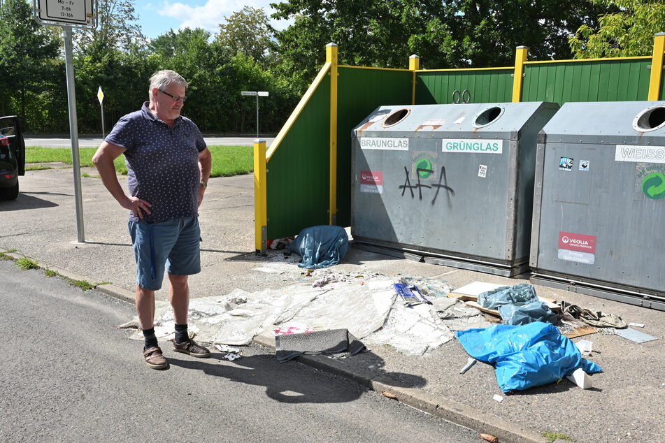 Klaus Hofmann (65) ärgerte sich über Müll in Markersdorf. Er schaltete TAG24 ein, wir alarmierten den ASR.
