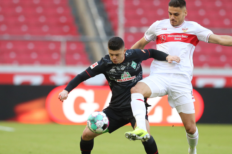 VfB-Verteidiger Konstantinos Mavropanos (r., 23) ist vom FC Arsenal London ausgeliehen.