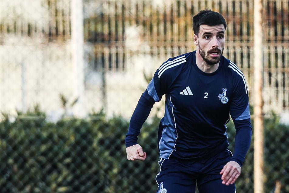 Transfermarkt im Liveticker: Keine Minute gespielt! Drittligist trennt sich von diesem Abwehrspieler