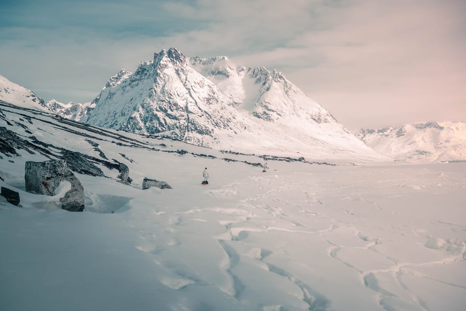 Zu Fuß durch die eisige und gefährliche Landschaft Grönlands.