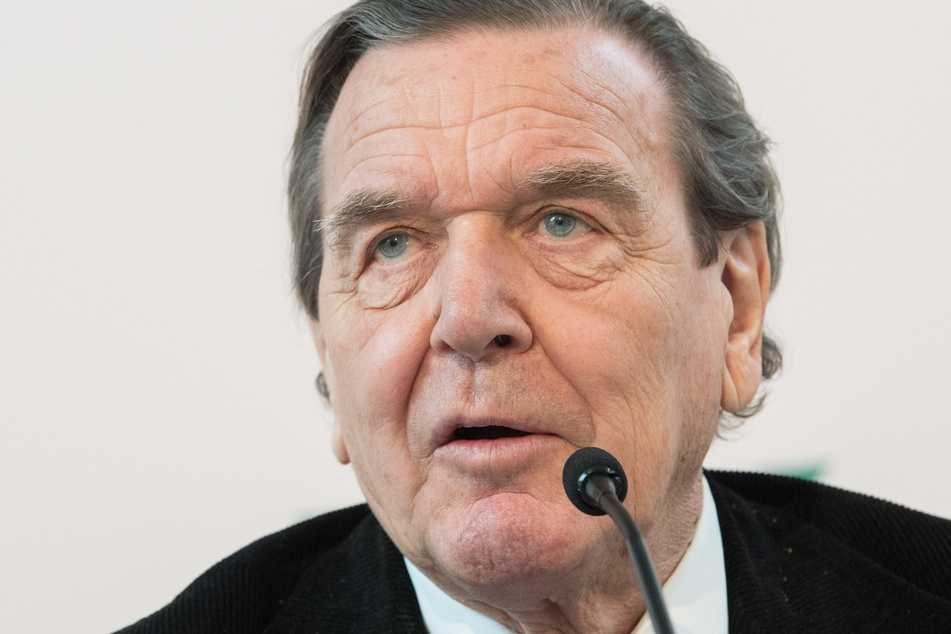 Ex-Bundeskanzler Gerhard Schröder (78, SPD).