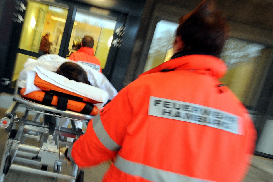 "Wer vom Rettungsdienst mitgenommen wird, ist kein Fall für die ambulante Versorgung, sondern für das Krankenhaus", sagt der Vorsitzende der Kassenärztlichen Vereinigung Hamburg (KVH), John Afful. (Symbolbild)