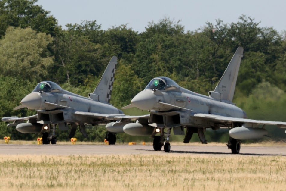 Zwei Eurofighter der Bundeswehr sind am Donnerstag aufgestiegen, um ein russisches Flugzeug über der Ostsee zu begutachten. (Symbolfoto)