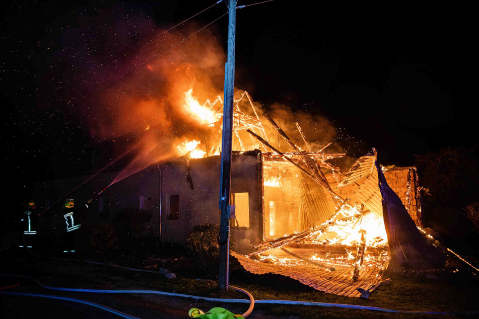 Ein beträchtlicher Teil des Wohnhauses wurde durch das Flammeninferno zerstört.