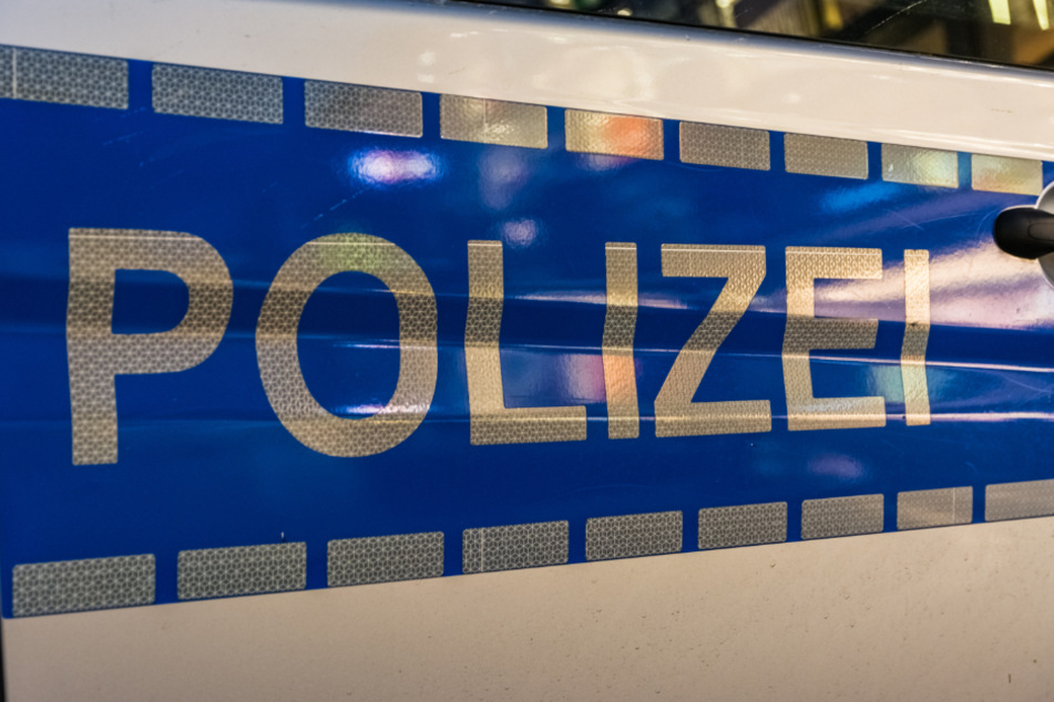 Eine Polizistin wurde beim Einsatz von Pfefferspray leicht verletzt (Symbolbild).