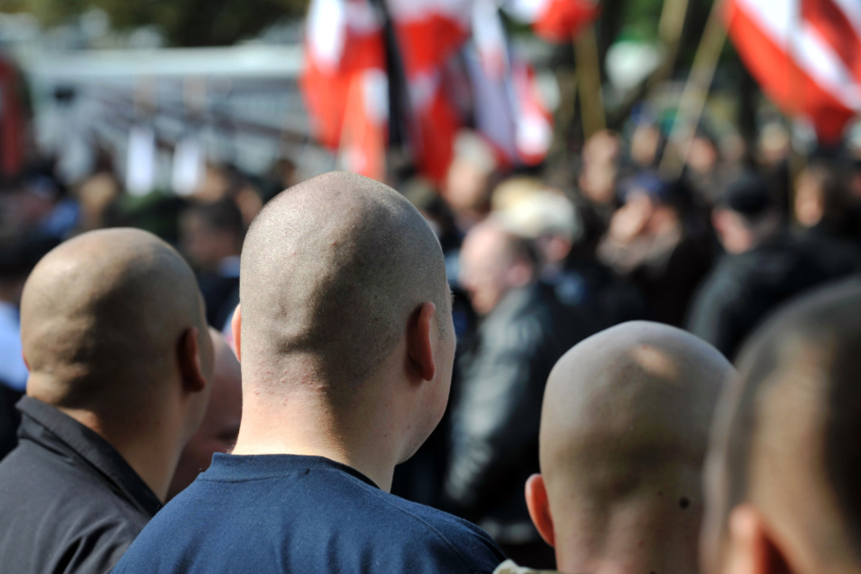 Erstmals steht ein mutmaßliches Mitglied der "Feuerkrieg Division" in Deutschland vor Gericht. (Symbolbild)