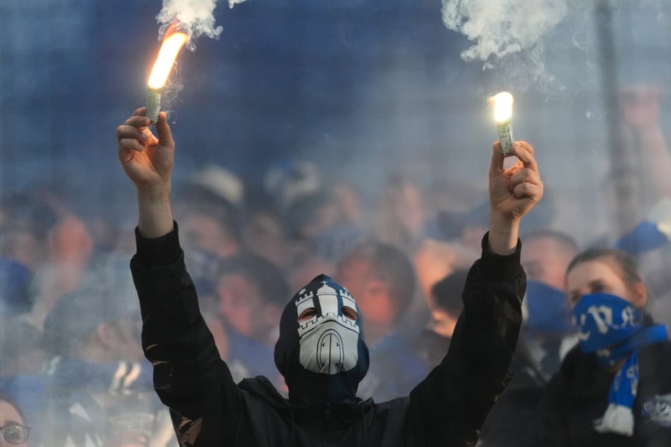 Die Polizei schätzt die Gefährdung beim Nord-Derby hoch ein.