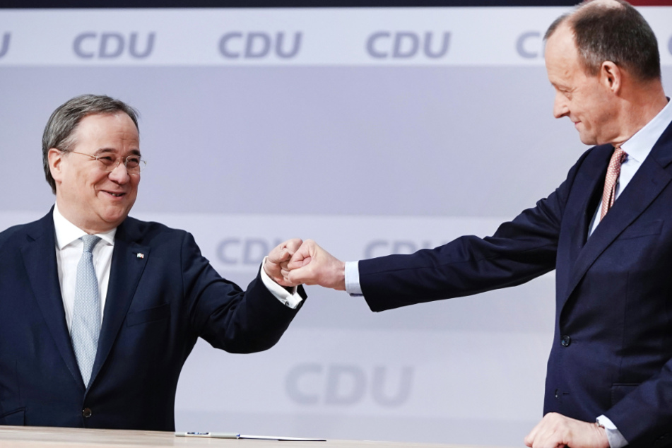 Friedrich Merz (65, CDU) gratuliert dem neuen CDU-Vorsitzenden Amin Laschet (59).